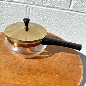 vintage Pyrex glass 2 cup carafe